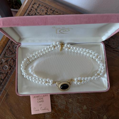 عقد Pierre Cardin لؤلؤ مزدوج – قطعة أيقونية من الث...