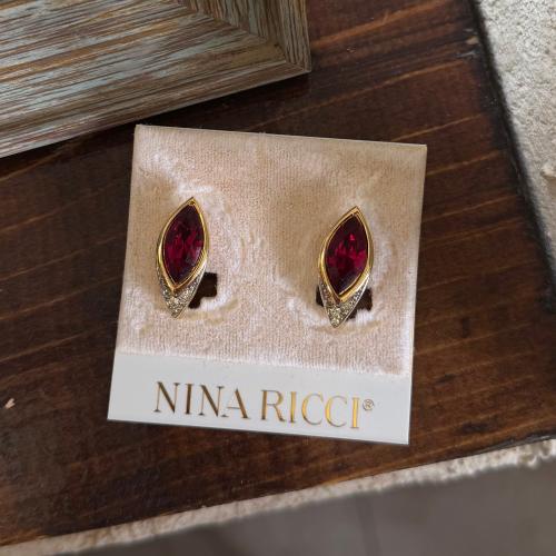 أقراط Ruby Flame من NINA RICCI — إصدار الثمانينات