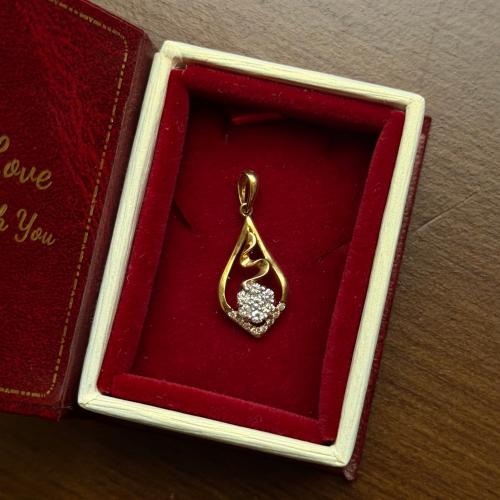 قلادة قطرة الماس – ذهب إيطالي عيار 18