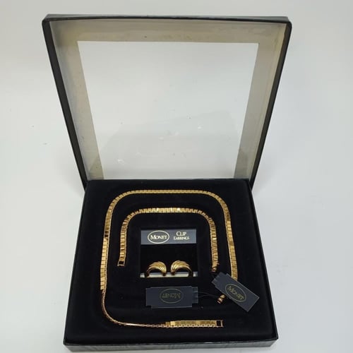 طقم Monet الفنتج الذهبي الفاخر – بتصميم كلاسيكي نا...