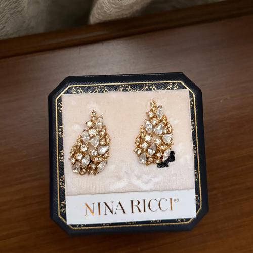 اقراط Nina Ricci Crystal