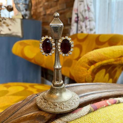 اقراط “كلاسيك غارنيت” الفنتج 1980م