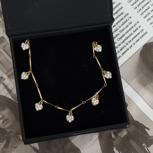 عقد سواروفسكي قلوب كريستالية فنتج – إصدار 1998