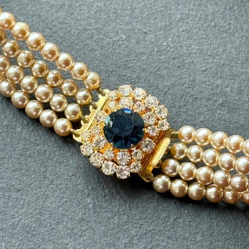 عقد شوكر فاخر من اللؤلؤ من ١٩٧٠م