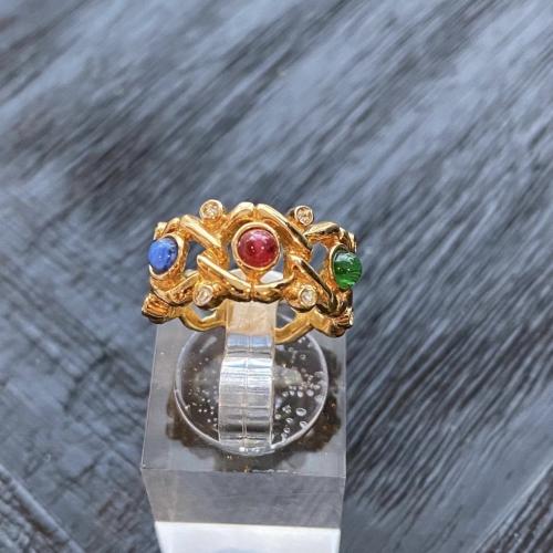 خاتم الجواهر الثلاث الملكية – من صوفيا فنتج