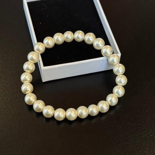 إسوارة وبروش لؤلؤ فنتج – روح الثمانينات