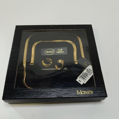 طقم Monet الفنتج الذهبي الفاخر – بتصميم كلاسيكي نا...