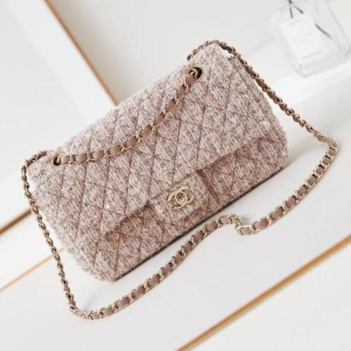 شنطة كلاسيك فلاب شانيل Chanel Classic Flap