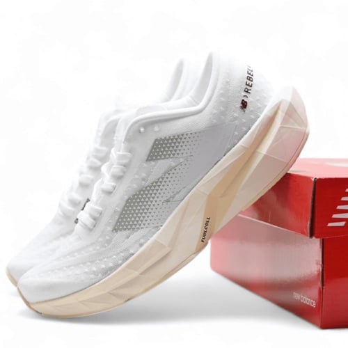 New Balance FuelCell Rebel v4