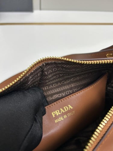 شنطة برادا دارلينج Prada Darling