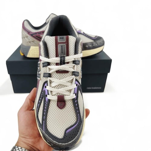 NEW BALANCE 1906L