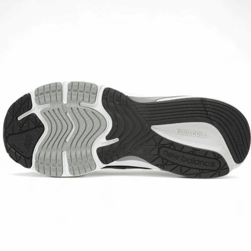NEW BALANCE V6 990