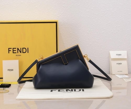 شنطة فيندي Fendi First