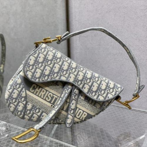 شنطة كريستيان ديور Christian Dior