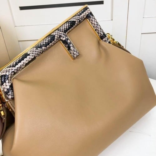 شنطة فيندي Fendi First
