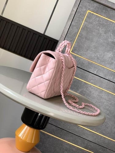 شنطة Chanel Mini Buckle
