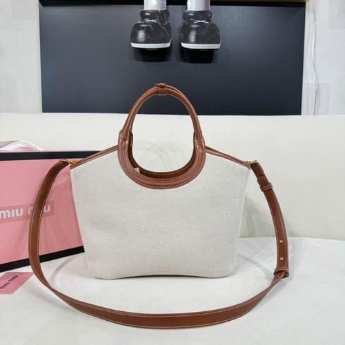 شنطة ميو ميو آيفي Miu Miu IVY