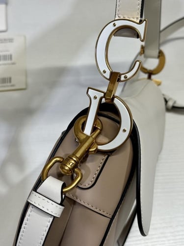 شنطة سادل ديور Dior Saddle