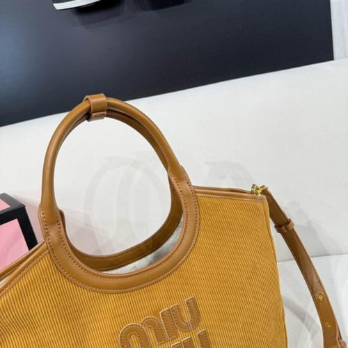 شنطة ميو ميو آيفي Miu Miu IVY