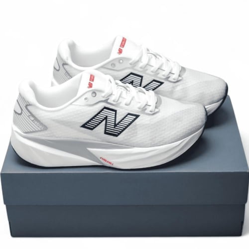 New Balance FuelCell Rebel v5