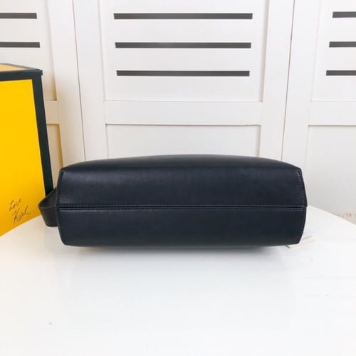 شنطة فيندي Fendi First