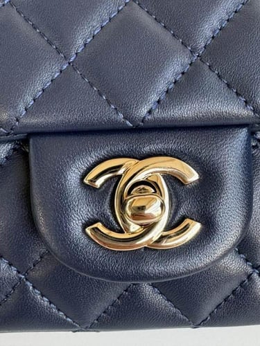 شنطة شانيل Chanel Mini Buckle