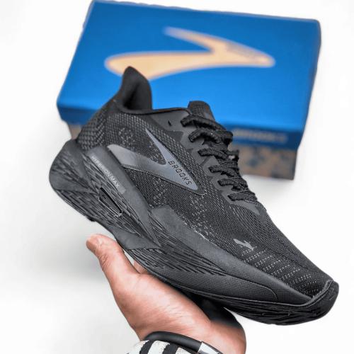 Brooks Hyperion Max 2
