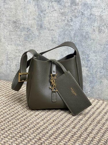 شنطة سان لوران Saint Lauren Deerskin Baby Le5 A7