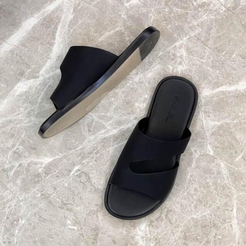 صندل لوربيان Loro Piana