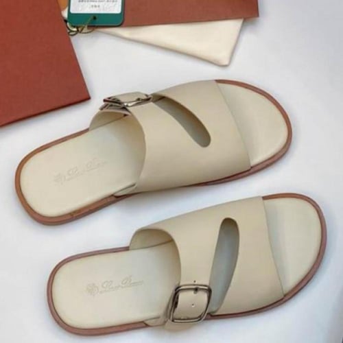 صندل لوربيان Loro Piana