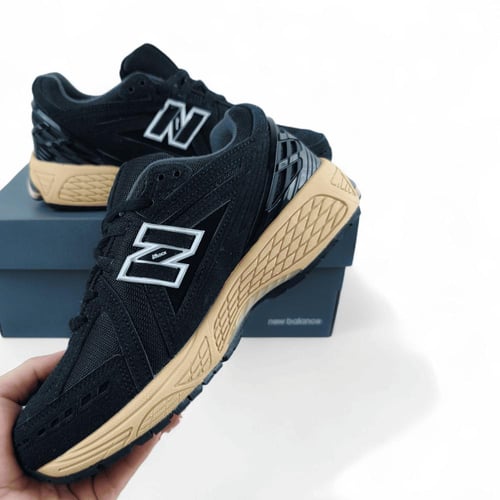 NEW BALANCE 1906L