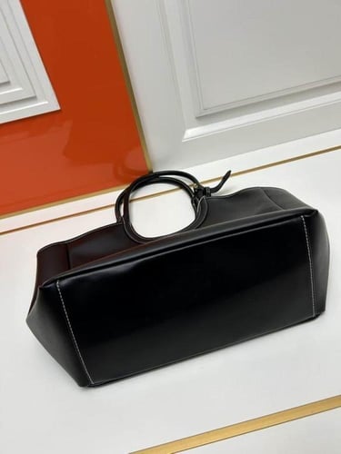 شنطة ميو ميو آيفي Miu Miu IVY