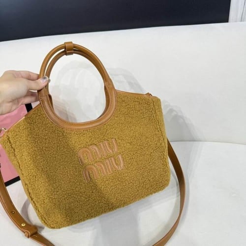 شنطة ميو ميو آيفي Miu Miu IVY