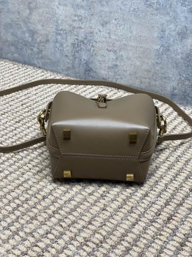 شنطة سان لوران Saint Lauren Le 37 small