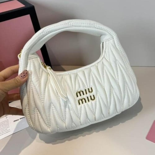 شنطة ميو ميو واندر Miu Miu Wander
