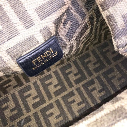شنطة فيندي Fendi First