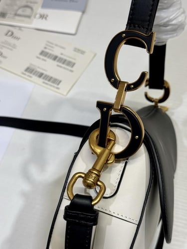 شنطة سادل ديور Dior Saddle