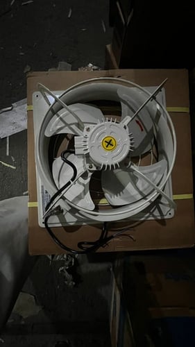 Windy مروحة تهوية حديد من ويندي صناعة كوري وخمس سن...