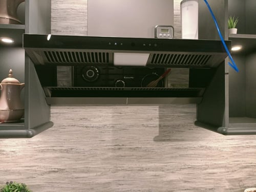 شفاط مطبخ 90سم قوة الشفط 1380 يعمل باللمس