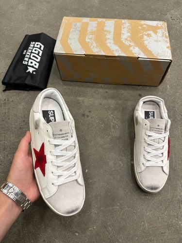 GGDB Sneakers