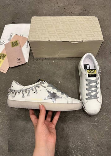 GGDB Sneakers