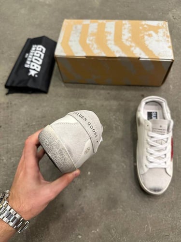 GGDB Sneakers