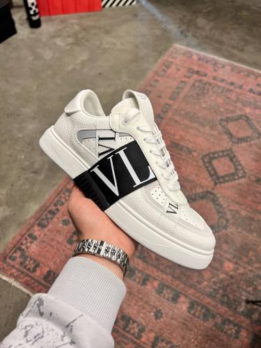 Valentino VL7N Sneakers — سنيكر فالنتينو VL7N