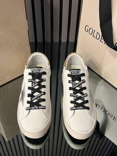 GGDB Sneakers