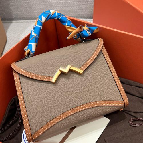 Gabrielle Clutch 20