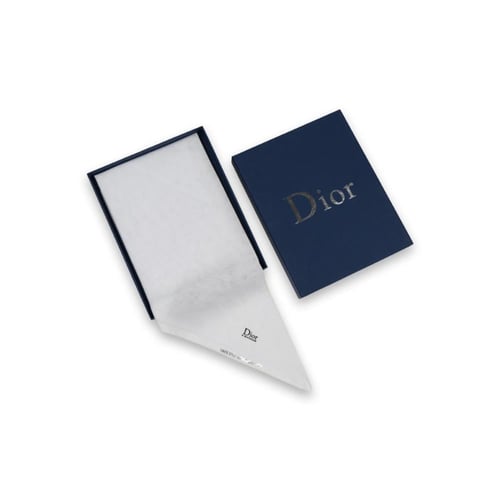 غترة بيضاء ماركة ديور