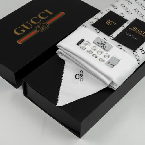 قماش ماركة قوتشي لون كريمي