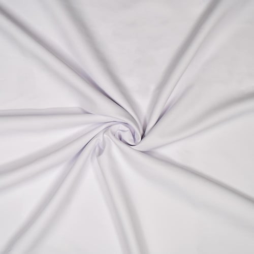 قماش ماركة قوتشي لون ابيض