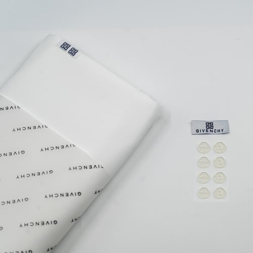 قماش ماركة جيفنشي لون كريمي