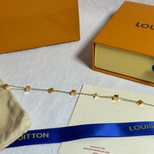 اسوارة LV ذهبي